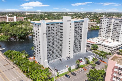 Condominio en venta en Pompano Beach, Florida, 2 dormitorios, 93.09 m2 № 2087570 - foto 30