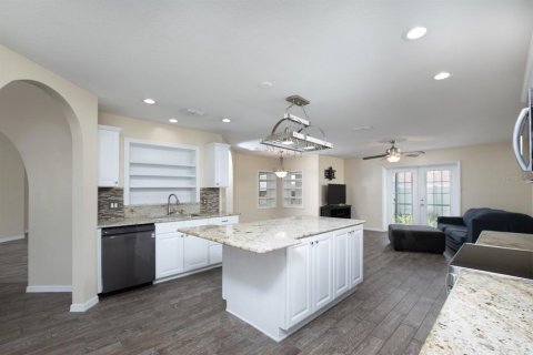 House in Ocala, Florida 4 bedrooms, 222.87 sq.m. № 1690870 - photo 14