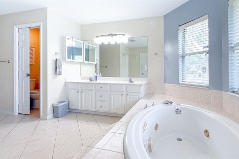 House in Ocala, Florida 4 bedrooms, 222.87 sq.m. № 1690870 - photo 29