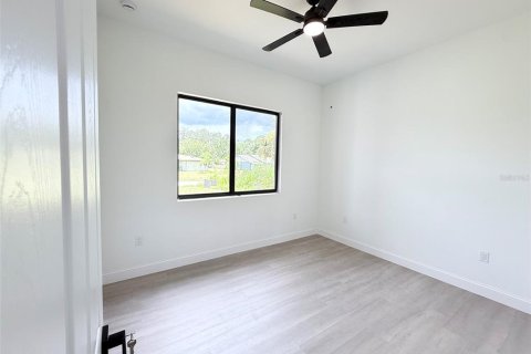 House in North Port, Florida 4 bedrooms, 200.02 sq.m. № 1834627 - photo 24