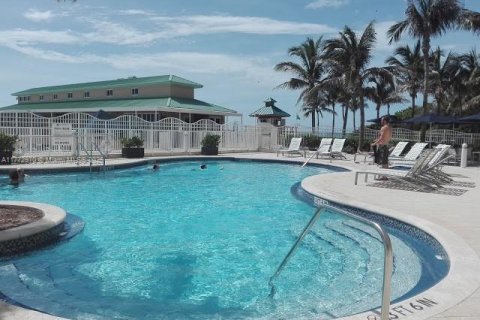 Condominio en venta en Sunny Isles Beach, Florida, 1 dormitorio, 84.17 m2 № 1983285 - foto 18