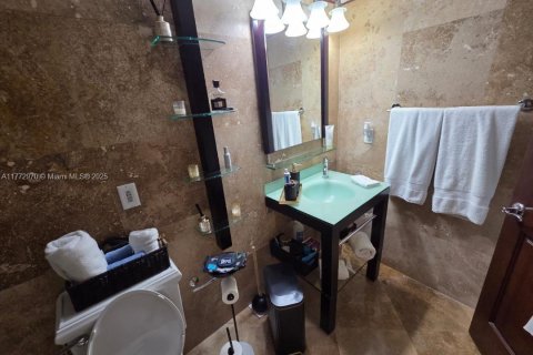 Condominio en venta en Sunny Isles Beach, Florida, 1 dormitorio, 84.17 m2 № 1983285 - foto 11