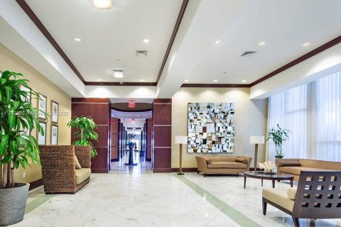 Condominio en venta en Sunny Isles Beach, Florida, 1 dormitorio, 84.17 m2 № 1983285 - foto 24