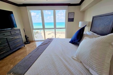 Condominio en venta en Sunny Isles Beach, Florida, 1 dormitorio, 84.17 m2 № 1983285 - foto 8