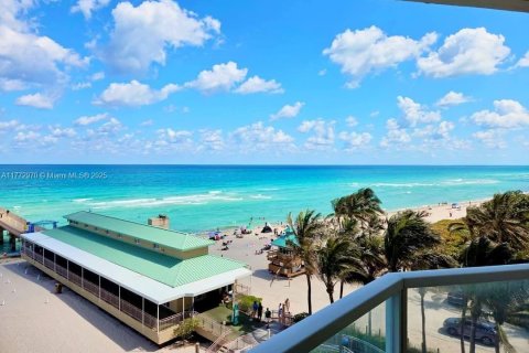 Condominio en venta en Sunny Isles Beach, Florida, 1 dormitorio, 84.17 m2 № 1983285 - foto 20