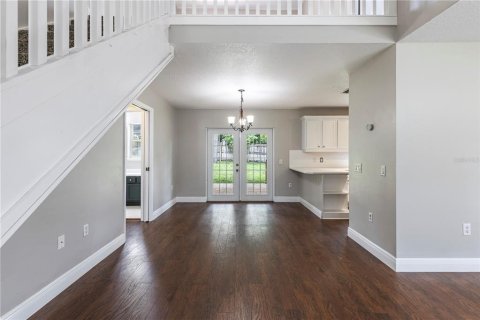 Villa ou maison à vendre à Mount Dora, Floride: 3 chambres, 162.3 m2 № 1846497 - photo 2