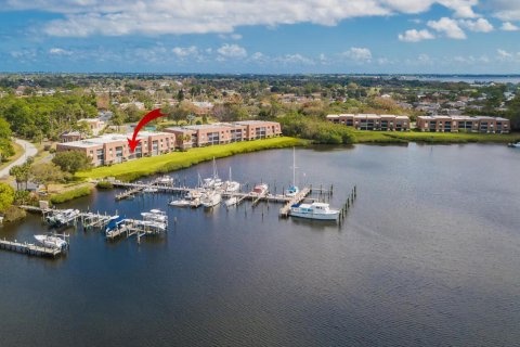 Condominio en Port St. Lucie, Florida, 2 dormitorios  № 2251896