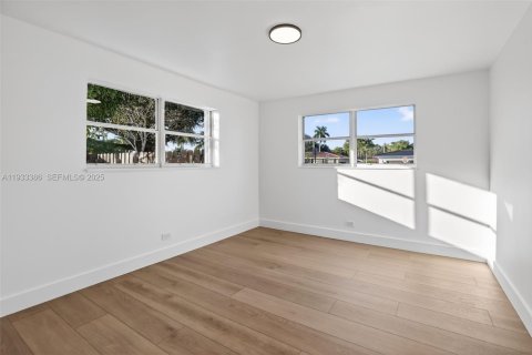 Casa en venta en Plantation, Florida, 4 dormitorios, 190.73 m2 № 1992478 - foto 21