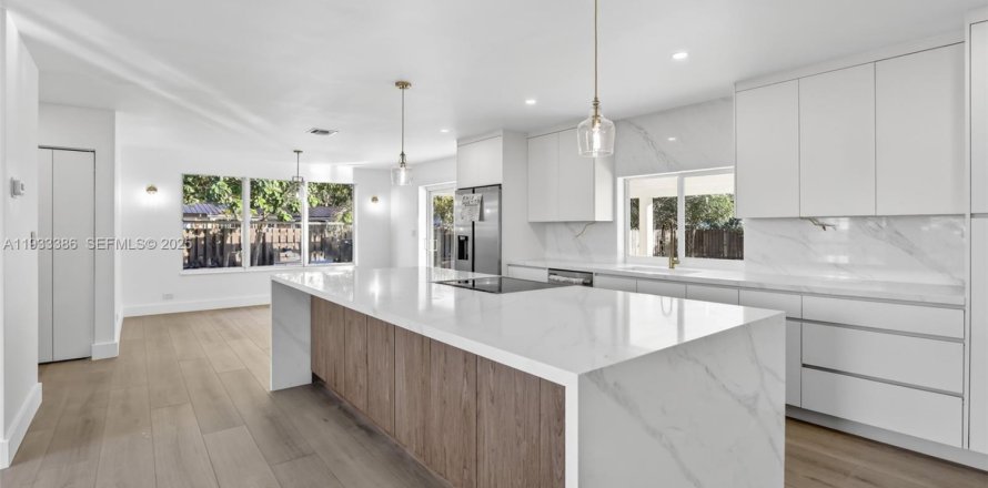 Casa en Plantation, Florida 4 dormitorios, 190.73 m2 № 1992478