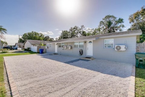Appartement à louer à Largo, Floride: 2 chambres, 65.03 m2 № 1903993 - photo 1