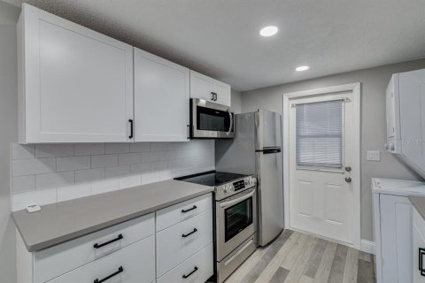 Appartement à louer à Largo, Floride: 2 chambres, 65.03 m2 № 1903993 - photo 3