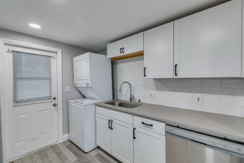 Appartement à louer à Largo, Floride: 2 chambres, 65.03 m2 № 1903993 - photo 6