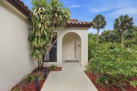 Townhouse in Boca Raton, Florida 2 bedrooms, 125.79 sq.m. № 2392650 - photo 3