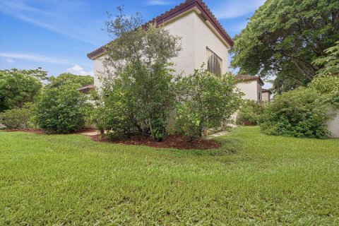 Townhouse in Boca Raton, Florida 2 bedrooms, 125.79 sq.m. № 2392650 - photo 28
