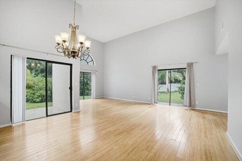 Townhouse in Boca Raton, Florida 2 bedrooms, 125.79 sq.m. № 2392650 - photo 6