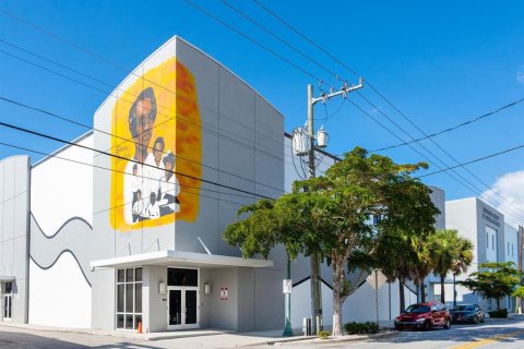 Propiedad comercial en venta en Sarasota, Florida, 74.23 m2 № 1917173 - foto 24