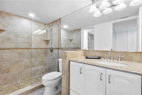 Condo in Naples, Florida, 1 bedroom  № 1772366 - photo 14