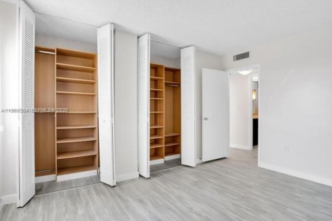 Condominio en venta en Miami, Florida, 2 dormitorios, 132.85 m2 № 2033413 - foto 23