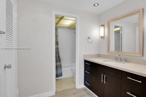Condominio en venta en Miami, Florida, 2 dormitorios, 132.85 m2 № 2033413 - foto 22