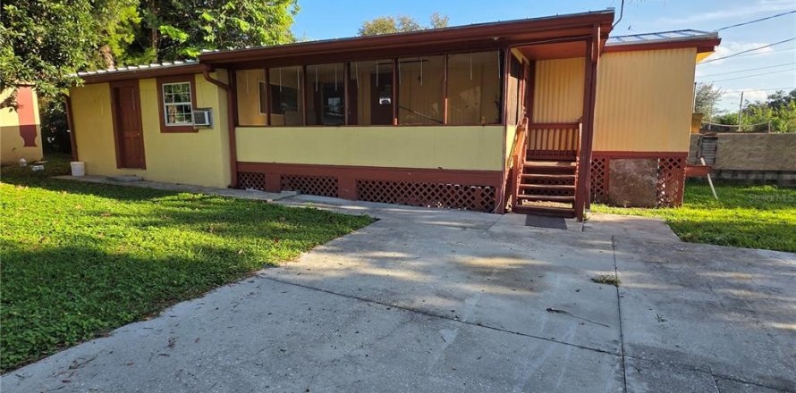Appartement à Dade City, Floride 4 chambres, 85.84 m2 № 2388153