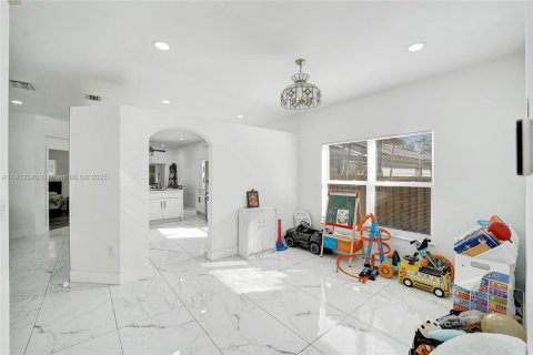 Villa ou maison à louer à Weston, Floride: 3 chambres, 138.89 m2 № 1969825 - photo 14