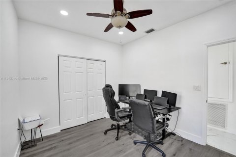 Villa ou maison à louer à Weston, Floride: 3 chambres, 138.89 m2 № 1969825 - photo 27