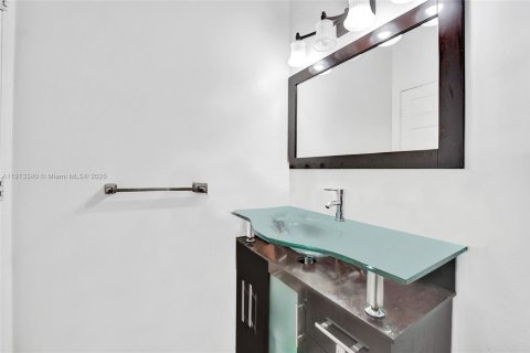 Villa ou maison à louer à Weston, Floride: 3 chambres, 138.89 m2 № 1969825 - photo 25