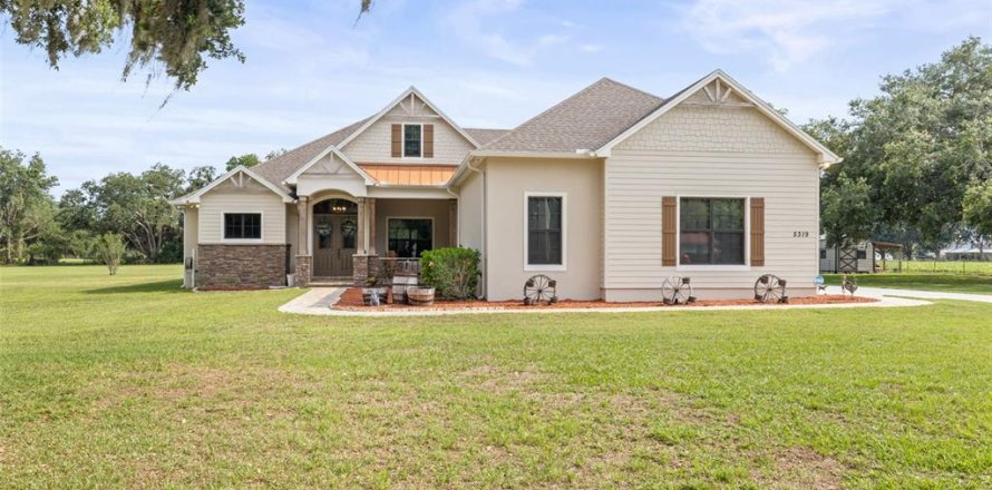 House in Dover, Florida 3 bedrooms, 242.85 sq.m. № 1744417