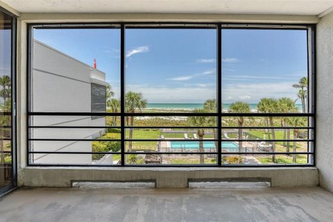 Condo in Sarasota, Florida, 4 bedrooms  № 1795301 - photo 22