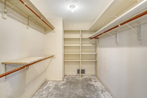 Condo in Sarasota, Florida, 4 bedrooms  № 1795301 - photo 29