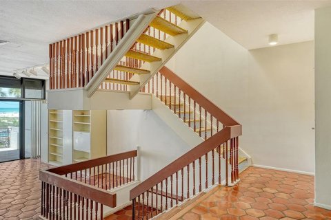 Condo in Sarasota, Florida, 4 bedrooms  № 1795301 - photo 17