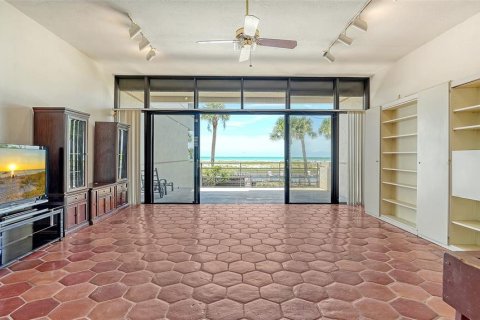 Condo in Sarasota, Florida, 4 bedrooms  № 1795301 - photo 7