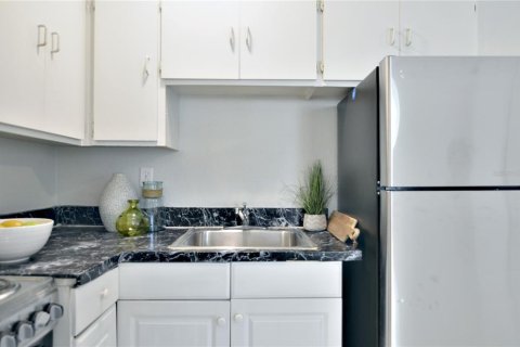 Appartement à louer à Clearwater, Floride: 1 chambre, 42.36 m2 № 1912411 - photo 12