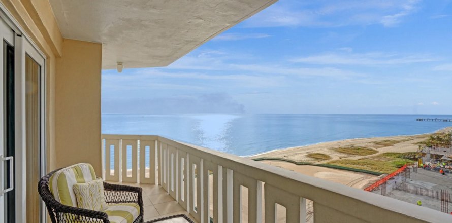 Condo in Pompano Beach, Florida, 3 bedrooms № 932536