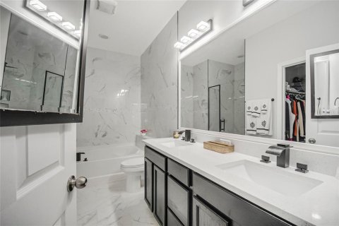 Adosado en venta en Kissimmee, Florida, 3 dormitorios, 157 m2 № 2280640 - foto 7