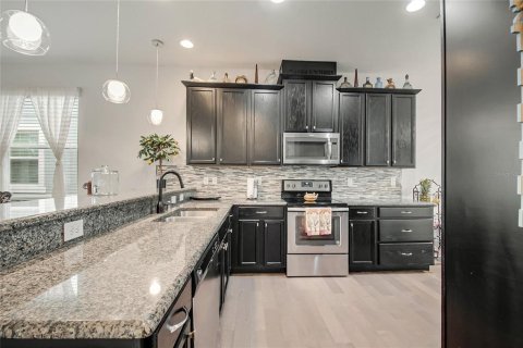 Adosado en venta en Kissimmee, Florida, 3 dormitorios, 157 m2 № 2280640 - foto 13