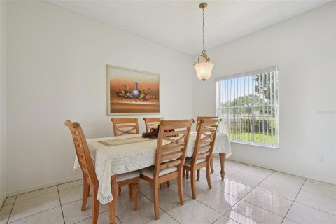 Casa en venta en Orlando, Florida, 4 dormitorios, 178.09 m2 № 1826231 - foto 7