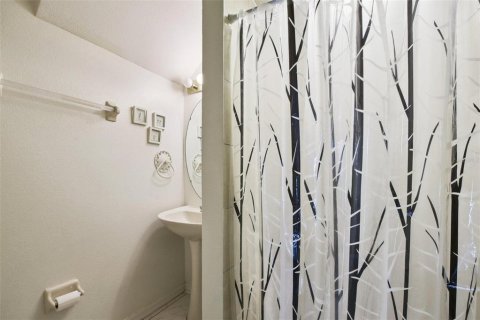 Casa en venta en Orlando, Florida, 4 dormitorios, 178.09 m2 № 1826231 - foto 14