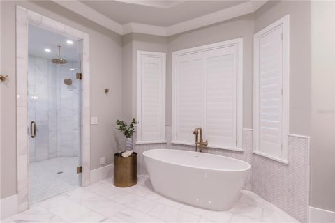 House in Winter Park, Florida 5 bedrooms, 301.56 sq.m. № 1561461 - photo 6