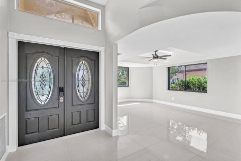 Casa en venta en Lauderhill, Florida, 4 dormitorios, 218.51 m2 № 1956374 - foto 20