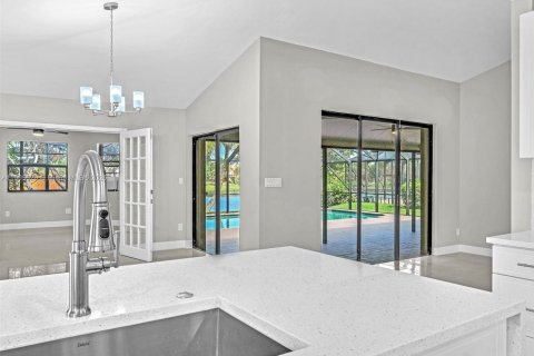 Villa ou maison à vendre à Lauderhill, Floride: 4 chambres, 218.51 m2 № 1956374 - photo 13
