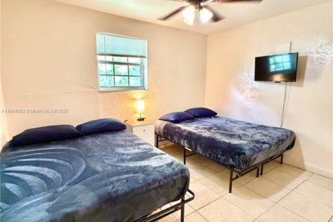 Casa en alquiler en Dania Beach, Florida, 2 dormitorios, 71.63 m2 № 1947004 - foto 19