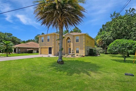 House in Palm Coast, Florida 4 bedrooms, 265.33 sq.m. № 1742636 - photo 4
