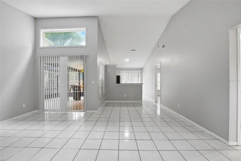 Villa ou maison à vendre à Apopka, Floride: 3 chambres, 91.79 m2 № 2091954 - photo 8