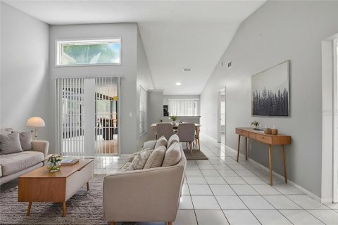 Villa ou maison à vendre à Apopka, Floride: 3 chambres, 91.79 m2 № 2091954 - photo 3