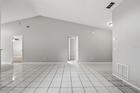 Villa ou maison à vendre à Apopka, Floride: 3 chambres, 91.79 m2 № 2091954 - photo 10