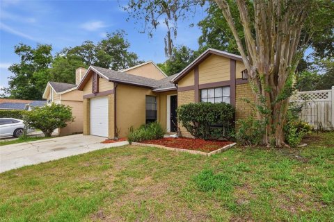 Villa ou maison à vendre à Apopka, Floride: 3 chambres, 91.79 m2 № 2091954 - photo 2