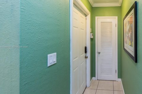 Снять в аренду виллу или дом в Холливуд, Флорида 4 спальни, 143.72м2, № 2005623 - фото 6