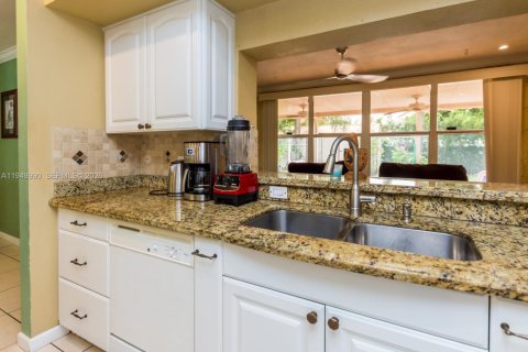 Снять в аренду виллу или дом в Холливуд, Флорида 4 спальни, 143.72м2, № 2005623 - фото 22