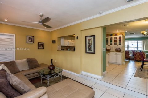 Снять в аренду виллу или дом в Холливуд, Флорида 4 спальни, 143.72м2, № 2005623 - фото 24